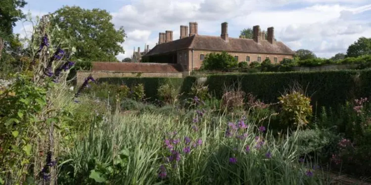 Barrington Court